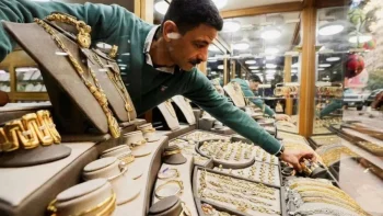 جنون الذهب يؤرق الحالمين بالزواج في مصر