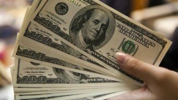 سعر الدولار مقابل الجنيه المصري في 11 بنكاً مع نهاية تعاملات الثلاثاء