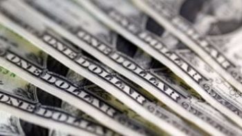 تعرف على سعر الدولار مقابل الجنيه فى بنك مصر اليوم الأحد