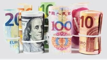 تراجع سعر الدولار في مستهل تداولات الأربعاء