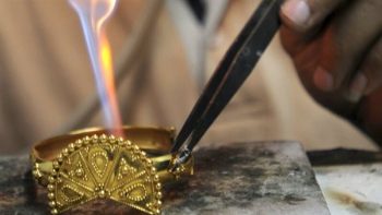 سعر الذهب عيار 21 بالمصنعية
