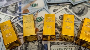 سعر الذهب اليوم في السعودية ومصر.. كم سجل عيار 21؟