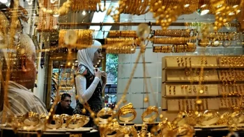 عاجل: الذهب يسقط بقوة في مصر – غرام الذهب يواصل التراجع ومستقبل الاستثمارات يتأرجح!