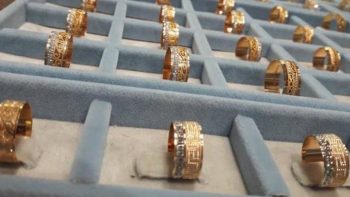 سعر الذهب اليوم في مصر السبت 23 مايو 2026.. استقرار حذر وعيار 21 يسجل 6805 جنيهات