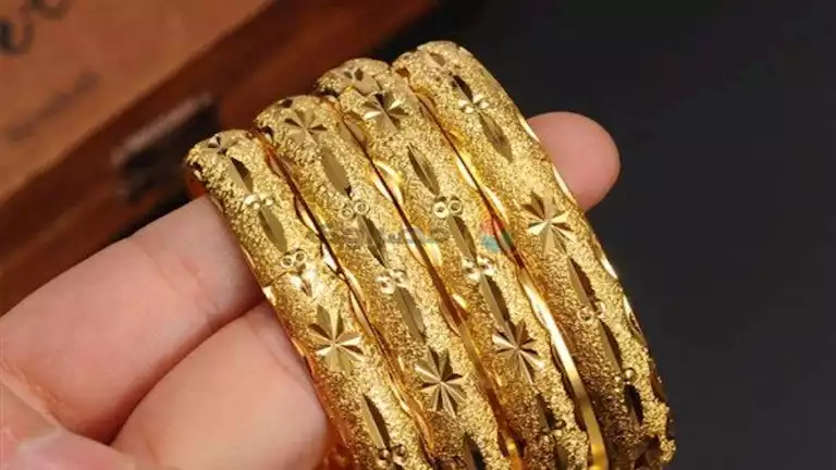 آي صاغة: الجنيه الذهب يهبط في مصر إلى أقل من 55 ألف جنيه