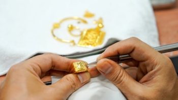 أسعار الذهب اليوم (2 مايو): الأسعار لم تتغير في جميع القطاعات.