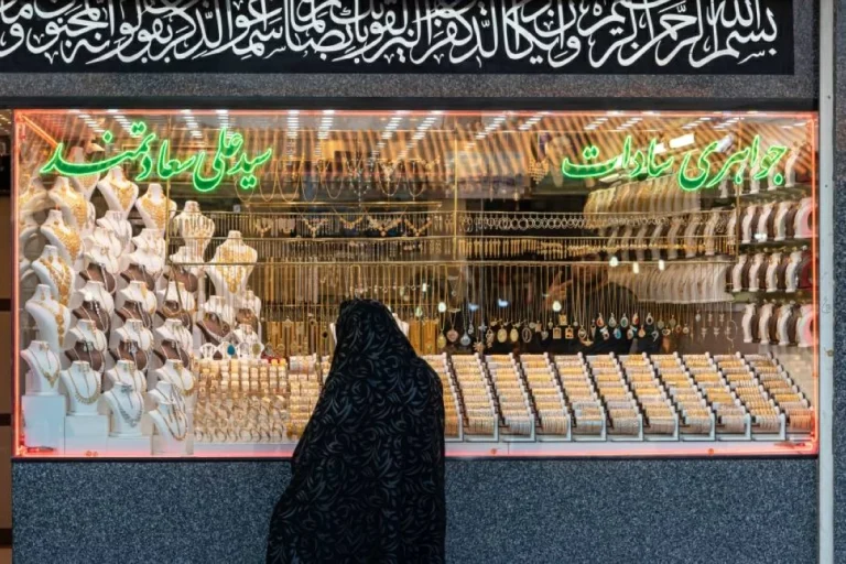 أسعار الذهب في العراق الأحد 10 مايو 2026.. زيادة جديدة في عيار 21 : CNN الاقتصادية