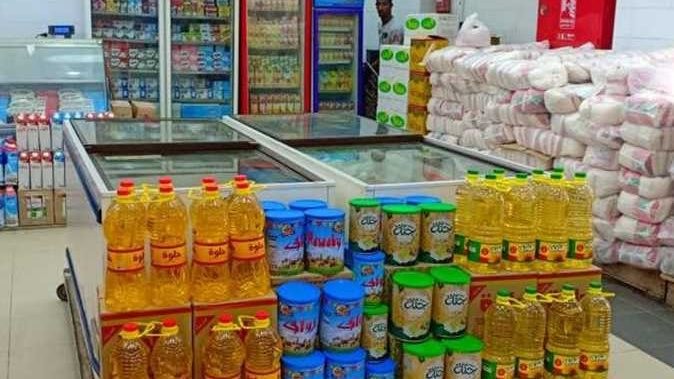 أسعار السلع الغذائية اليوم.. تراجع الزيوت والعدس مقابل ارتفاع السكر والدقيق