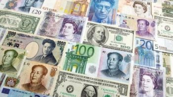 أسعار العملات اليوم الاثنين: تراجع اليورو والجنيه الإسترليني والريال السعودي