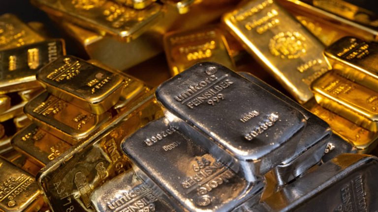 ارتفاع أسعار الذهب والفضة مع استقرار الدولار
