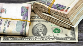 استقرار سعر الدولار في البنوك مع بداية التعاملات