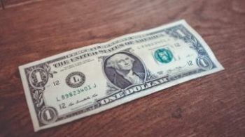 استقرار سعر الدولار مقابل الجنيه فى البنوك اليوم الخميس