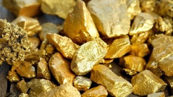 استقرار سعر الذهب وتباين المعادن النفيسة الأخرى