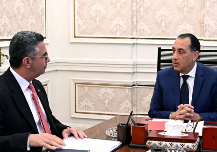 الحكومة: توفير مخزون مطمئن من السلع الأساسية وضمان وصول الدعم لمستحقيه بكفاءة