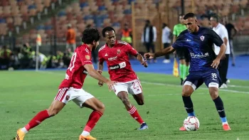الزمالك يرفض التنازل عن القمة وصراع ثلاثي ناري يلهب أجواء المنافسة قبل الحسم