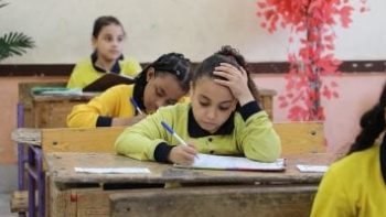 المديريات التعليمية تعلن جداول امتحانات الترم الثانى لصفوف النقل.. تنطلق 16 مايو.. و4 يونيو للشهادة الإعدادية.. وزارة التعليم تحدد مواصفة الأسئلة: 60% فهم ومستويات عليا.. وتؤكد: تُصحح ورقة الإجابة من 30 درجة