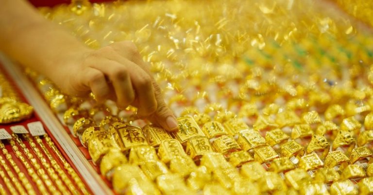 انخفض سعر الذهب بشكل حاد في نهاية شهر أبريل؛ ما هي التوقعات للأسبوع المقبل؟
