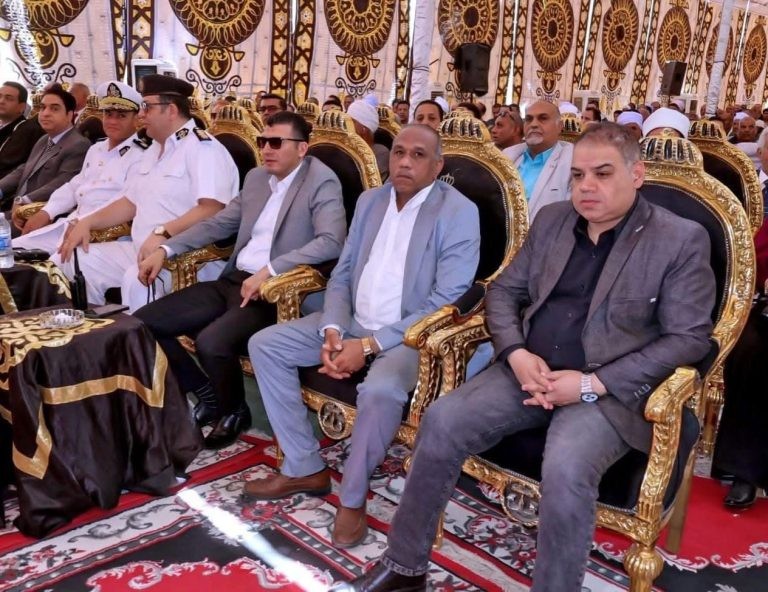 بتوجيهات الإمام الأكبر.. رئيس لجنة المصالحات بالأزهر يشارك في إنهاء خصومة ثأرية بسوهاج