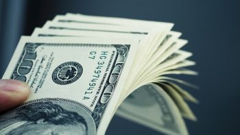 بقيمة 9 قروش.. انخفاض سعر الدولار اليوم في مصر