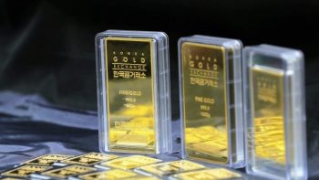 تحديث أسعار الذهب بعد ظهر اليوم، 28 مايو 2026: انخفضت أسعار خواتم الذهب الخالص وسبائك الذهب بأكثر من 3 ملايين دونغ فيتنامي للأونصة.