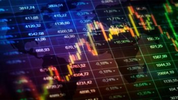 تراجع الأسهم العالمية ومكاسب أسعار النفط بأكثر من دولارين بعد هجمات أمريكية جديدة على إيران
