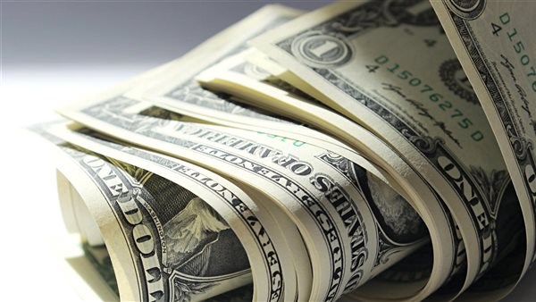 تراجع جديد.. سعر الدولار الآن في البنوك