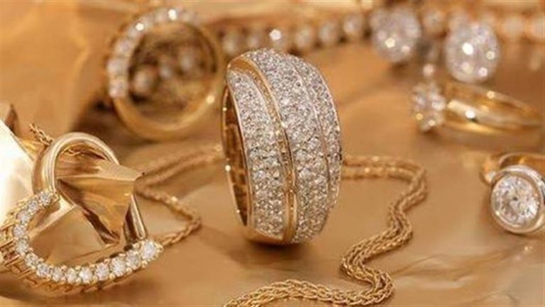 تراجع جديد في أسعار الذهب اليوم بجميع الأعيرة