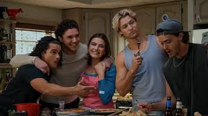 تفاصيل مسلسل Off Campus وموعد العرض