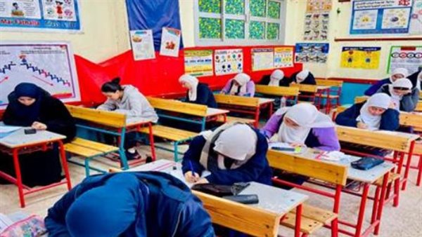 جدول امتحانات الثانوية العامة 2026 أدبي: مواعيد اختبارات الجغرافيا والتاريخ والفلسفة