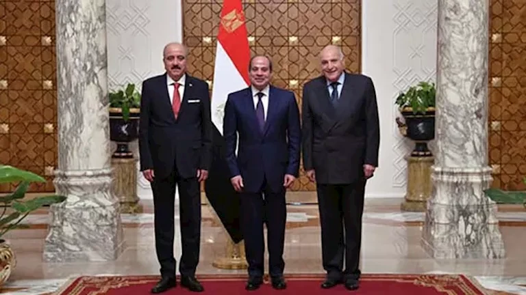 حدث في 8 ساعات| منحة العمالة غير المنتظمة.. وتنظيم السوق العقاري