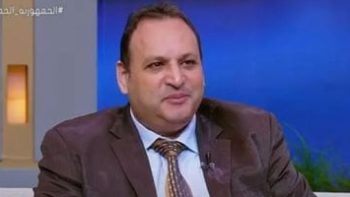 خبير: مرونة سعر الصرف والصلابة تدعمان نمو الاقتصاد المصري