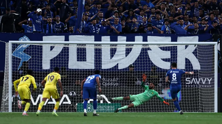 ديربي الرياض.. القنوات الناقلة لمباراة النصر ضد الهلال اليوم في الدوري السعودي مع الموعد والتشكيلة