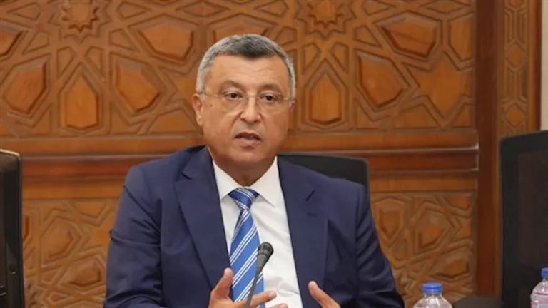 رئيس "طاقة الشيوخ": استمرار التوتر بهرمز يضغط على أسعار النفط