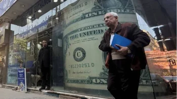 زيادة تحويلات المغتربين لا تكبح ارتفاع سعر الدولار في مصر