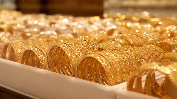 زيادة سعر الذهب عالمياً.. الأوقية ترتفع 102 دولار وعيار 21 بـ 7020 جنيهاً