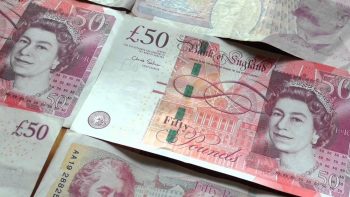سعر الجنيه الاسترليني مقابل الجنيه في ختام اليوم الثلاثاء 12-5-2026