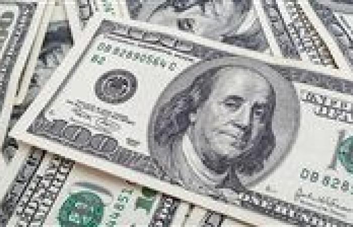 سعر الدولار اليوم الأربعاء في البنوك المصرية.. الأخضر يحافظ على استقراره أمام الجنيه