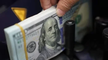 سعر الدولار اليوم الجمعة 15 مايو 2026 في مصر.. تحركات جديدة داخل البنوك والسوق يترقب