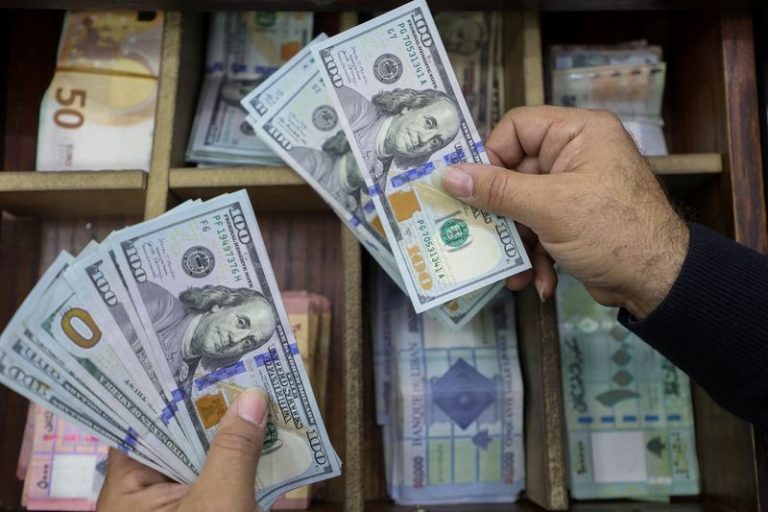 سعر الدولار اليوم يعاود إرتفاعه إلى 53 جنيه بسوق الصرف المصرية