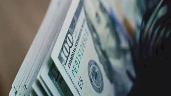 سعر الدولار بقفز مقابل الجنيه في منتصف تعاملات اليوم 11-5-2026