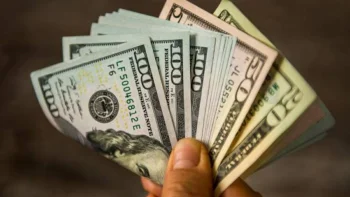 سعر الدولار في البنوك المصرية بختام معاملات الأحد 10 مايو 2026