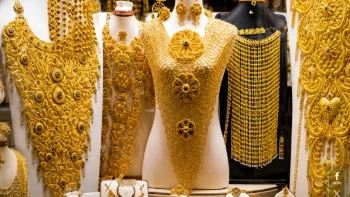 أسعار الذهب في الإمارات اليوم 17 مايو وعيار 21 يسجل 485.75 درهما