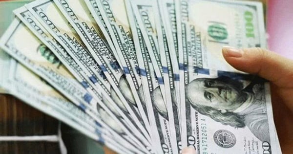 سعر صرف الدولار الأمريكي اليوم، 28 مايو: ارتفاع سعر الدولار الأمريكي، وسعر السوق السوداء يقترب من 26500 دونغ فيتنامي.