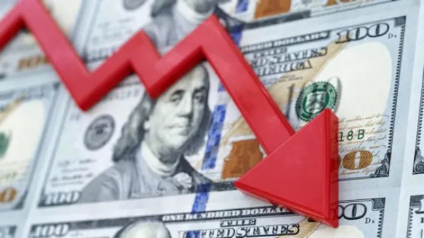 عقب هبوط.. سعر الدولار رسميا الآن أمام الجنيه