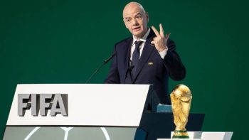 «فيفا» يواجه دعاوى قضائية واتهامات «تضخم غير قانوني» للأسعار قبل المونديال