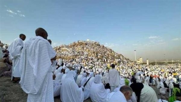 كيف تضبط تردد قناة القرآن الكريم والسنة النبوية لمشاهدة بث الحج المباشر؟