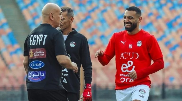 من هو حكم مباراة منتخب مصر ضد روسيا وديًا ؟