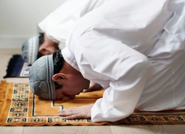 موعد أذان العصر.. مواقيت الصلاة اليوم الأربعاء 13 مايو 2026 بالقاهرة والمحافظات