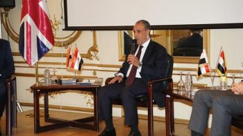 وزير الخارجية يلتقي بأعضاء الجالية المصرية في لندن