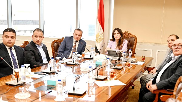 وزيرة الإسكان تتابع موقف مشروعات الجهاز المركزي للتعمير بمحافظة الإسكندرية
